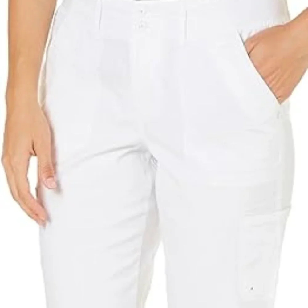 Gloria Vanderbilt Shell White Marion Cargo Shorts in Size 18